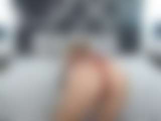 Live cam show with AlinaLemon - Blue Eyes on madthumbs