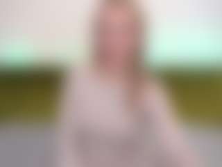 Live cam show with AlinaLemon - Moaning on Camsoda