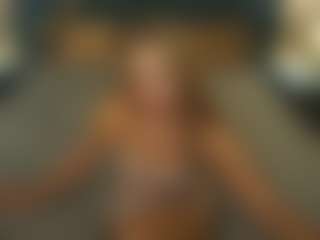 Live cam show with AlinaLemon - Blue Eyes on CSO-WL