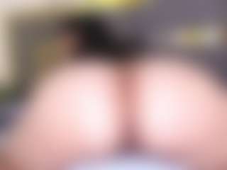 Live-Cam-Show mit AnnyReese - Creampie auf Camsoda