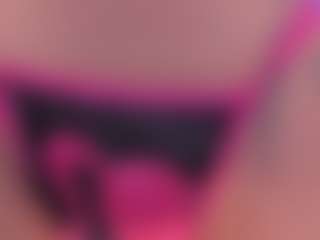 Live cam show with BellaConnor - Thin on livesuperchat.net