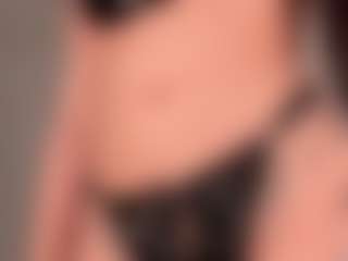 Live-camshow met BellaConnor - Small Tits op Camsoda