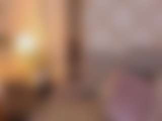 Live cam show with Lizz Carter - Oil on Camming Site