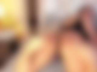 Live cam show with Lizz Carter - Cute on Chatstar