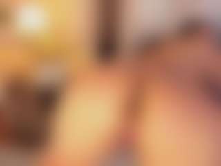 Live cam show with Lizz Carter - Submissive on Camsoda