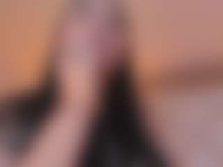 Live cam show with Lizz Carter - Cute on CamClone
