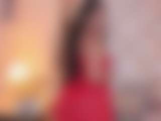 Live cam show with Lizz Carter - Submissive on Camsoda