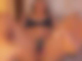 Live cam show with Lizz Carter - Shaved on sexylive.show