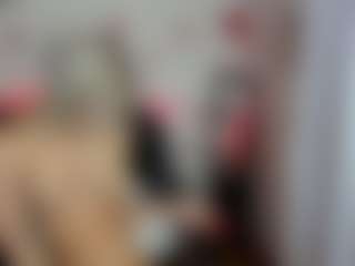 Live cam show with liaa-baby - Camel Toe on crypto-cams