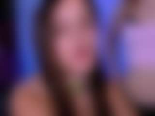 lisa-dark's Live Sex Cam Show
