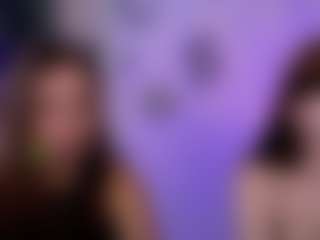 Live cam show with lisa-dark - Fingers on Camsoda