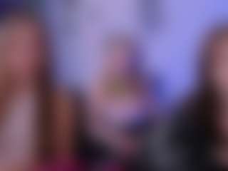 Live cam show with lisa-dark - Ass Bouncing on Fit Hotties