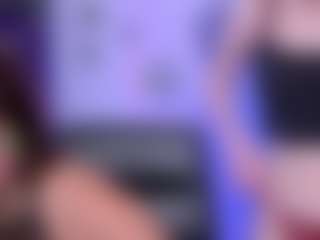 Live cam show with lisa-dark - Interactivetoy Granny on Hubzter Live
