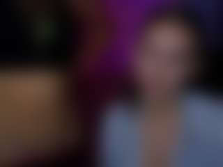 Show en direct avec lisa-dark - Massage sur Camsoda