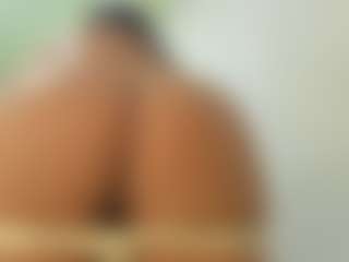 luanawilding1's Live Sex Cam Show