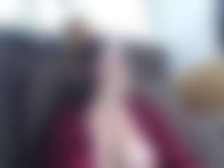 Live cam show with milf-samanta - Mature on Mixed Magazine Live
