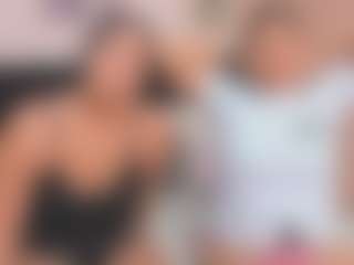 sara-mia's Live Sex Cam Show