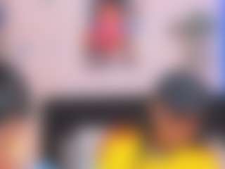 sara-mia's Live Sex Cam Show