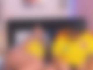 sara-mia's Live Sex Cam Show