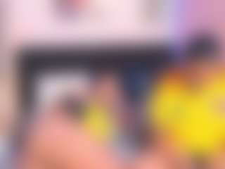 sara-mia's Live Sex Cam Show