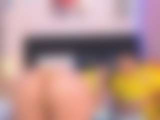 sara-mia's Live Sex Cam Show
