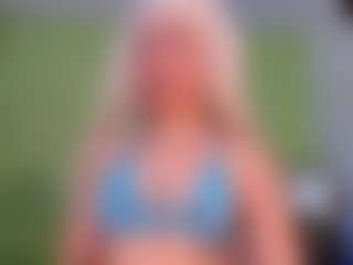Live cam show with SophieJohns - Dildo on Mixed Magazine Live