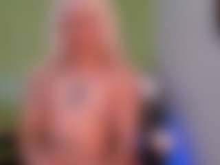 Live cam show with SophieJohns - Teen (18+) on TeamSkeetLive