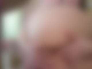 Elma's Live Sex Cam Show
