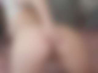 Live cam show with Elma - Role Play on slutload