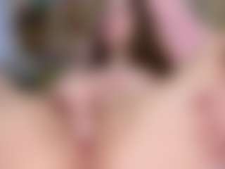 Elma's Live Sex Cam Show