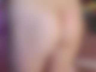 Elma's Live Sex Cam Show