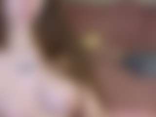 Elma's Live Sex Cam Show