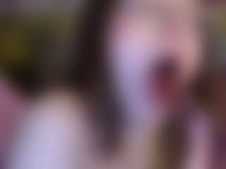 Elma's Live Sex Cam Show