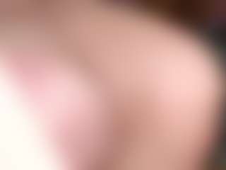 Elma's Live Sex Cam Show