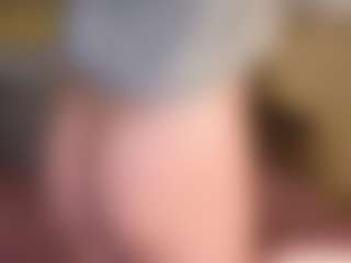 Elma's Live Sex Cam Show