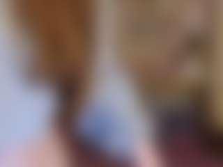 Elma's Live Sex Cam Show