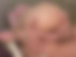 Elma's Live Sex Cam Show