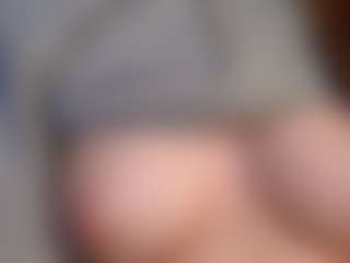 Elma's Live Sex Cam Show