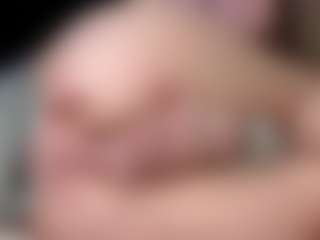 Elma's Live Sex Cam Show