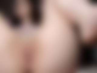 Elma's Live Sex Cam Show