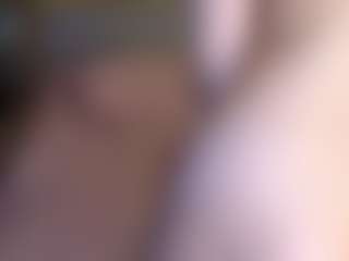 Elma's Live Sex Cam Show