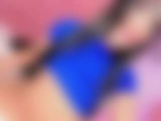 Live cam show with Aithana-Blaze - Smoking on milfzrlive.com