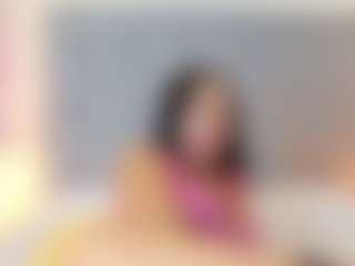 Live cam show with CherryBlake - Brown Hair Petite on Dare Cams