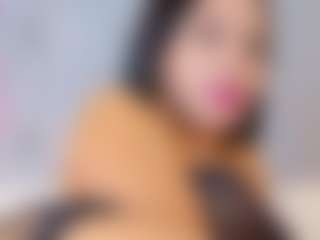 Live cam show with CherryBlake - BBW on xDating