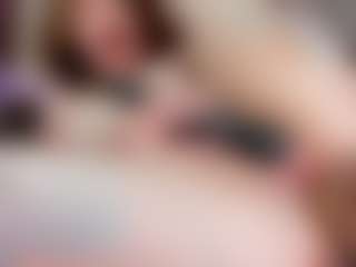 Live cam show with lina-sunshine - Shaved Pussy Lovense on TeamSkeetLive
