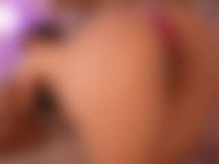 Lyra Bellini's Live Sex Cam Show
