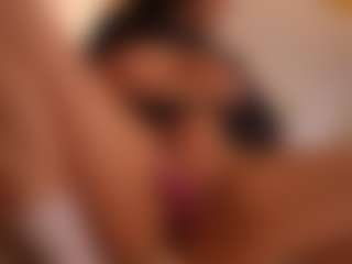 Lyra Bellini's Live Sex Cam Show