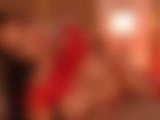 Live cam show with Lyra Bellini - Handjob on sexylive.show