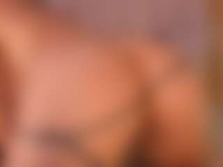 Lyra Bellini's Live Sex Cam Show