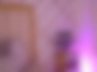 Lyra Bellini's Live Sex Cam Show